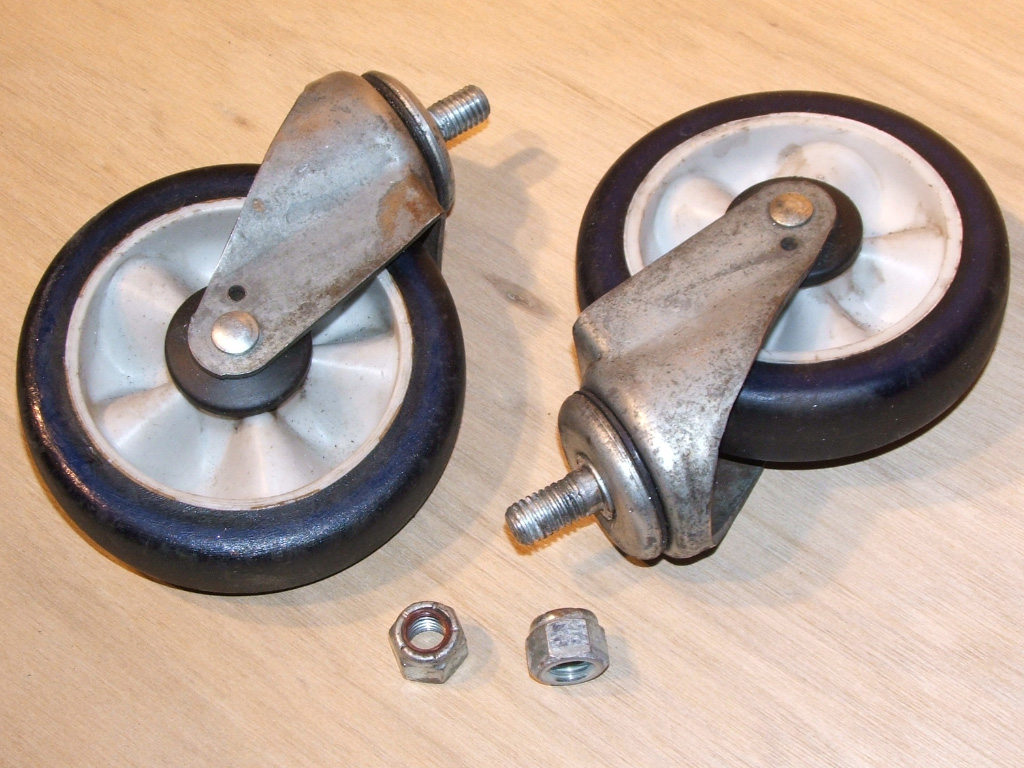 SpinCycle Stunt Trike - caster wheels